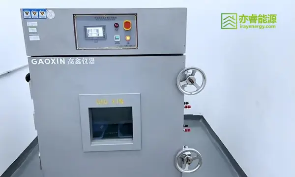 Lithium-ion battery low-pressure (altitude) simulation testing