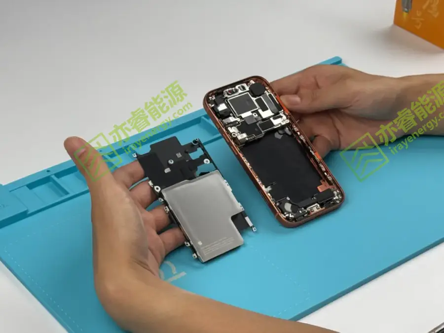 iPhone17 teardown diagram 6