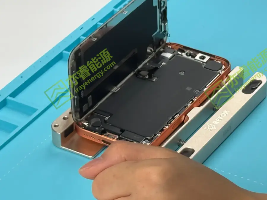 iPhone17 teardown diagram 7